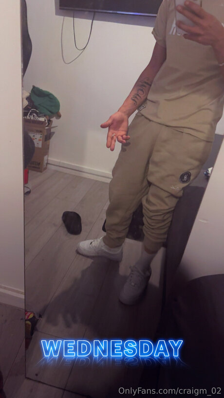 Alasti lekkinud OnlyFans-i pilt Craigm 02
