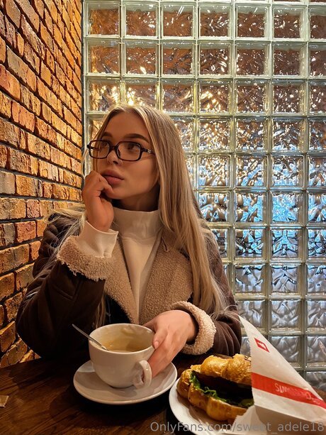 Sweet Adele18 OnlyFansリークヌード写真