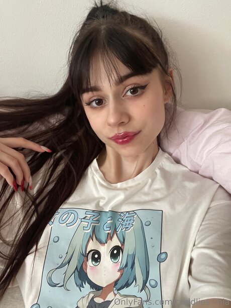 Alasti lekkinud OnlyFans-i pilt Cuddlies Mia