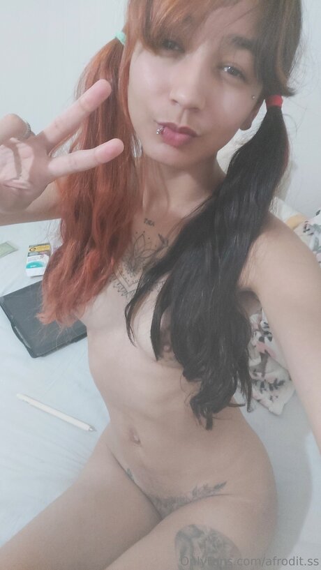 Nahá fotka uniklých OnlyFans od Afrodit Ss