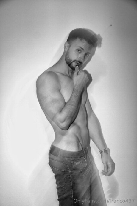 Photo nue de fuite OnlyFans de Franco Sanabria4