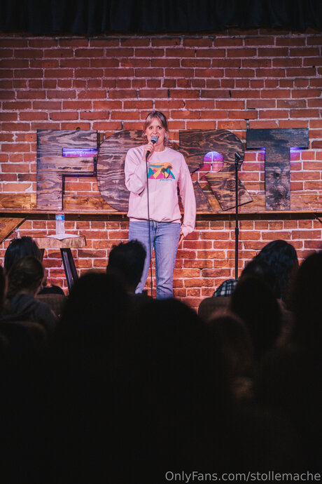 Naken lekkede OnlyFans-bilde av Stollemache