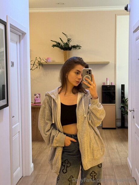 Miaabloom OnlyFans泄露裸照