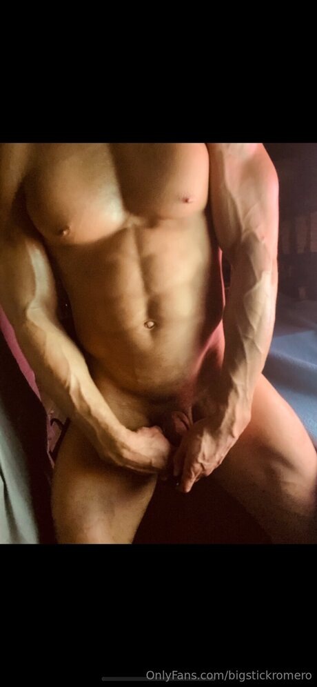 Foto desnuda filtrada de OnlyFans de Bigstickromero
