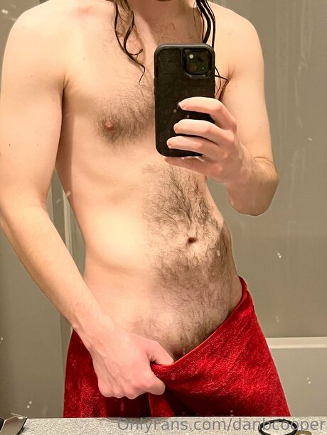 Naken lekkede OnlyFans-bilde av Danbcooper