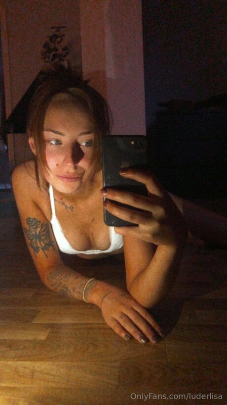 Naken läckt OnlyFans-bild av Luderlisa