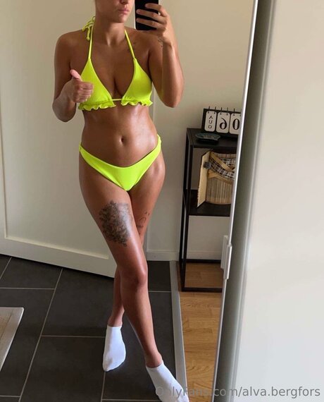 Naken lekkede OnlyFans-bilde av Alva Bergfors