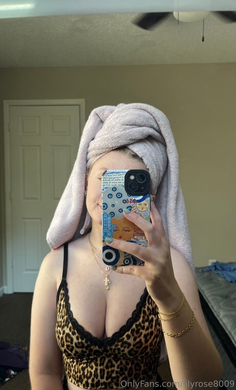 Обнаженная фотография утечки OnlyFans от Izzyynicolee