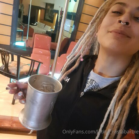 OnlyFans-model Latina Rastabarbie