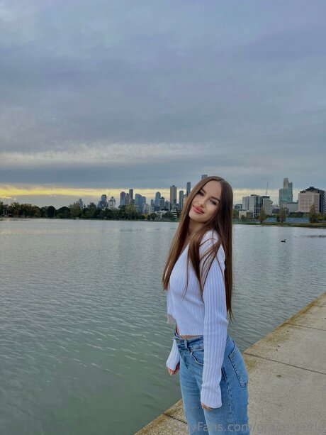 Naken lekkede OnlyFans-bilde av Grace Cutie