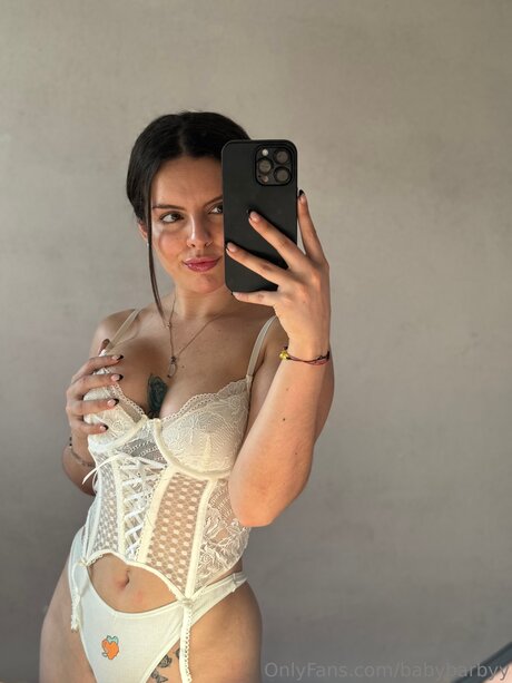 Обнаженная фотография утечки OnlyFans от Babybarbyy