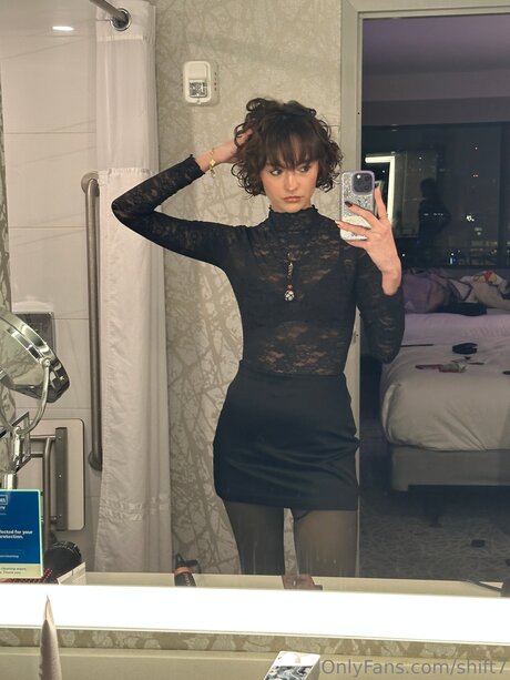 Nacktes geleaktes OnlyFans-Foto von Shift7