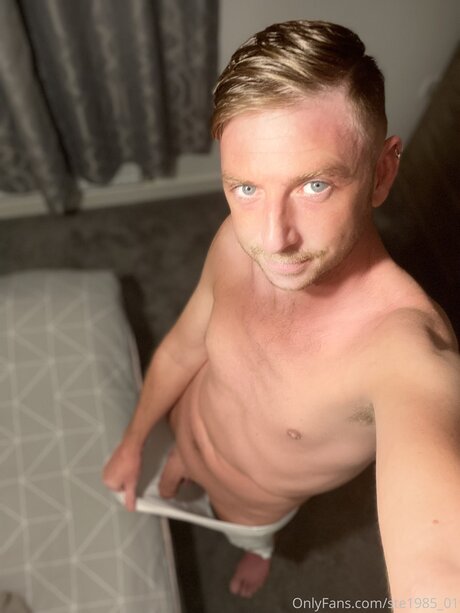 Nacktes geleaktes OnlyFans-Foto von Ste1985 01