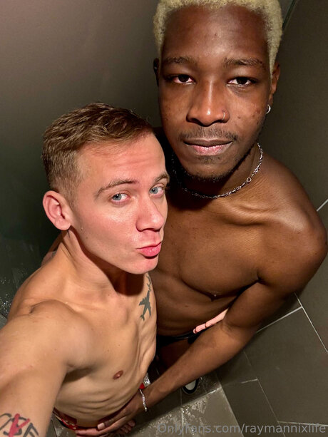 Nacktes geleaktes OnlyFans-Foto von Raymannixlife