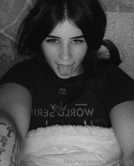 Alasti lekkinud OnlyFans-i pilt Charleytaylss