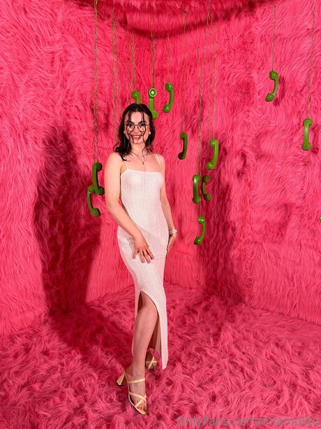 Miamolito OnlyFansリークヌード写真