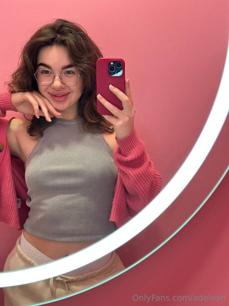 Adelean OnlyFans泄露裸照