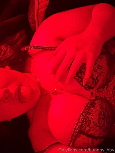 Naken lekkede OnlyFans-bilde av Bunnny Bby