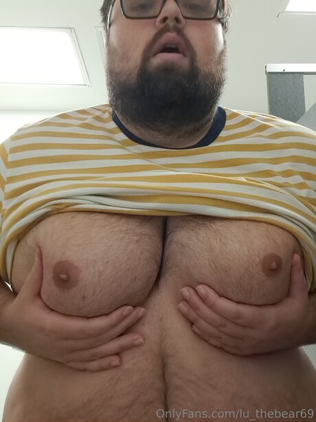 Photo nue de fuite OnlyFans de Lu Thebear69