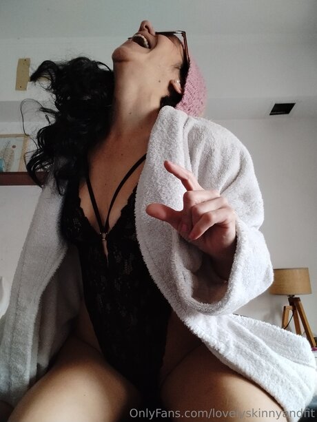 Naken lekkede OnlyFans-bilde av Sexyskinnyfit