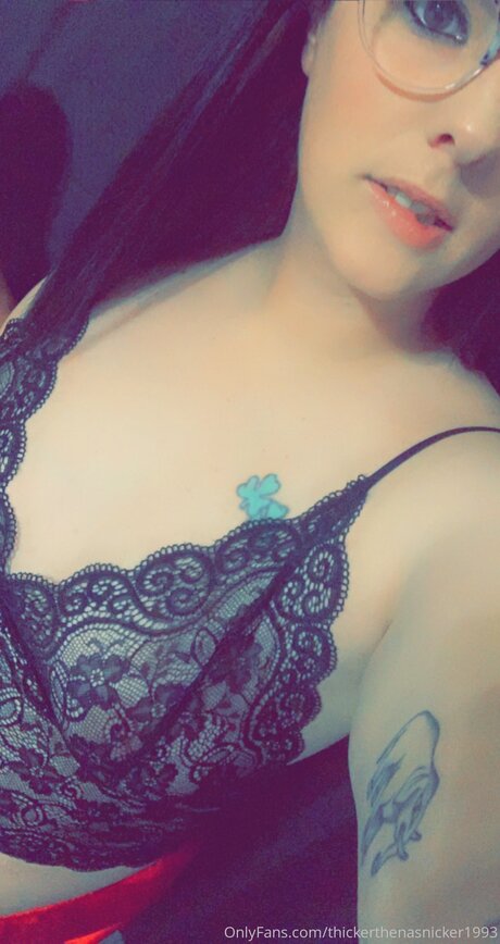 Alasti lekkinud OnlyFans-i pilt Thickerthenasnicker1993
