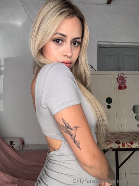 Naken läckt OnlyFans-bild av Selinapetal