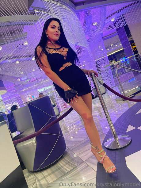 Alasti lekkinud OnlyFans-i pilt Krystalonlymodel