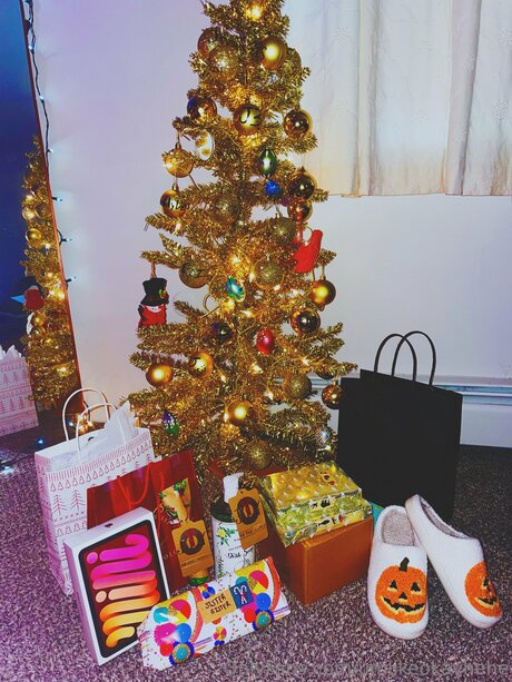 Nahá fotka uniklých OnlyFans od Umlikeokayhehe