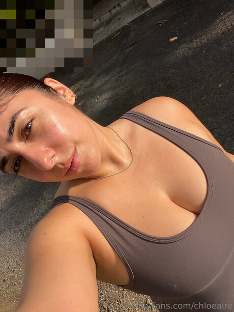 Naakte gelekte OnlyFans-foto van Chloeaire
