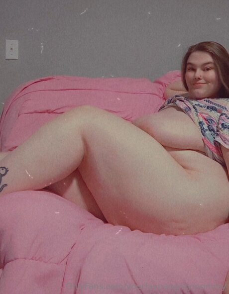 Alasti lekkinud OnlyFans-i pilt Yourfavnaughtymommy