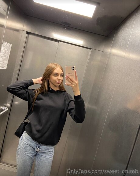 Sweet Crumb OnlyFansリークヌード写真