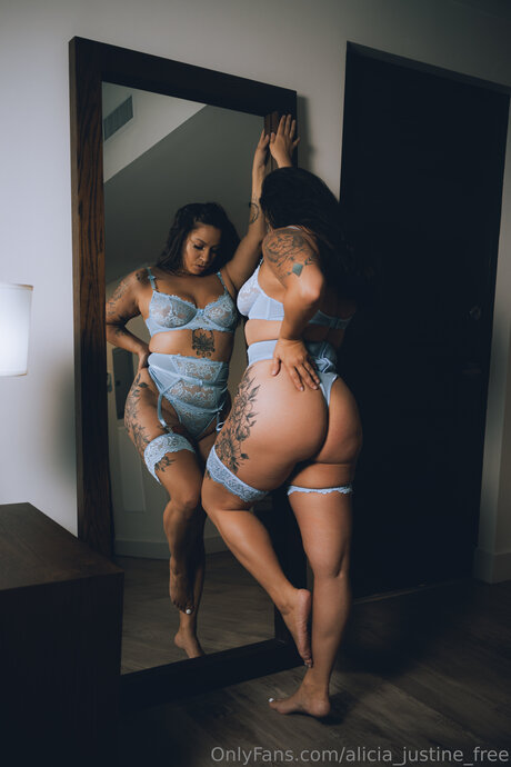 Alicia Justine Free naked leaks OnlyFans pic