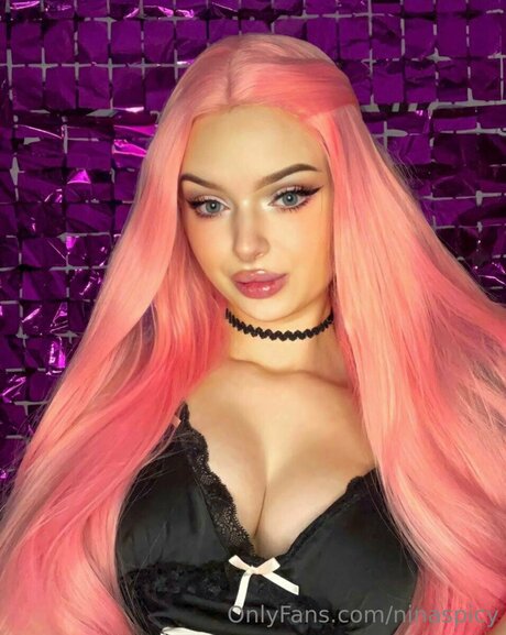 Обнаженная фотография утечки OnlyFans от Ninaspicy