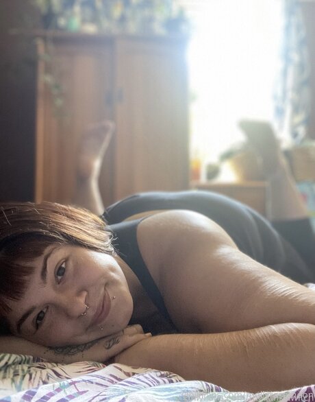 Mollyrosemoon OnlyFansリークヌード写真