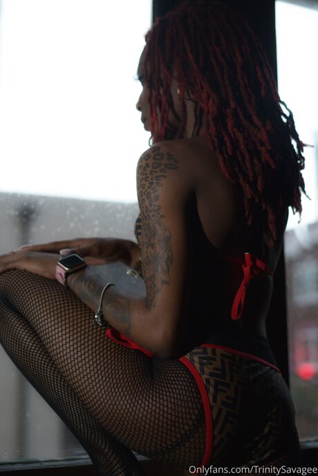 Обнаженная фотография утечки OnlyFans от Trinitysavage