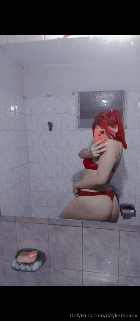 Naakte gelekte OnlyFans-foto van Daykarsbaby