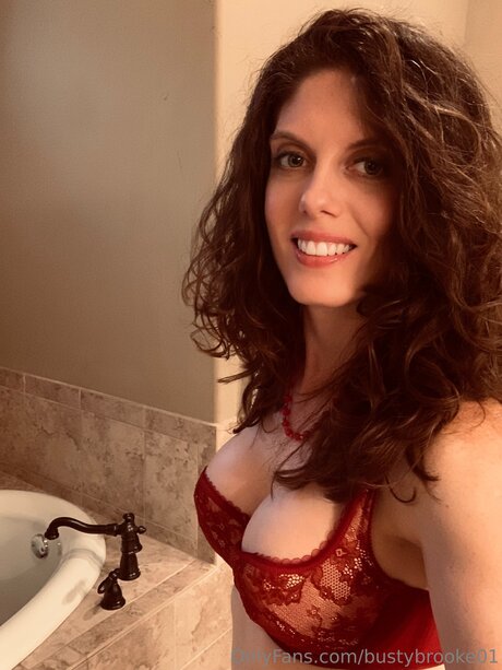Bustybrooke01 OnlyFansリークヌード写真