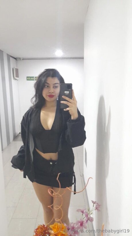 Nahá fotka uniklých OnlyFans od Thebabygirl19