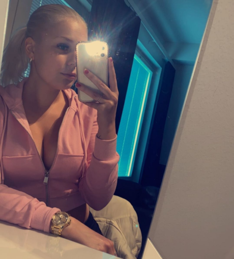 Nacktes geleaktes OnlyFans-Foto von Mariannika