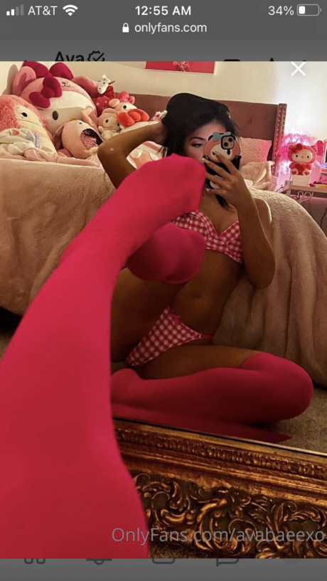 Naakte gelekte OnlyFans-foto van Ava Tortorici