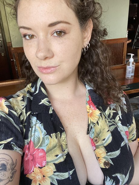 Naken läckt OnlyFans-bild av Cat