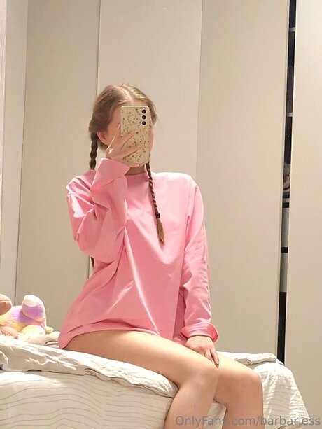 Naken lekkede OnlyFans-bilde av Barbariess