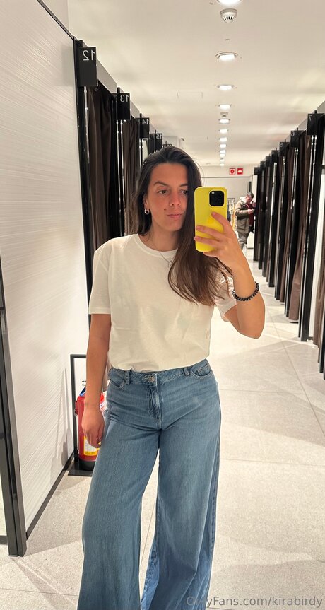 Nacktes geleaktes OnlyFans-Foto von Kirabirdy