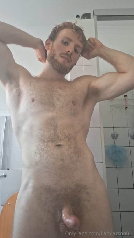 Naken lekkede OnlyFans-bilde av Liamlarson01