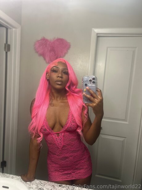 Naakte gelekte OnlyFans-foto van Tajinworld22