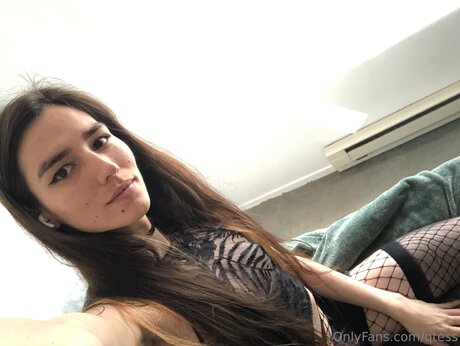 Alasti lekkinud OnlyFans-i pilt Qtess