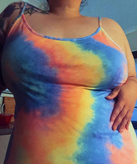 Naken läckt OnlyFans-bild av Fat Puthy Lipth