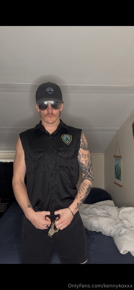 Alasti lekkinud OnlyFans-i pilt Kennykoxxx