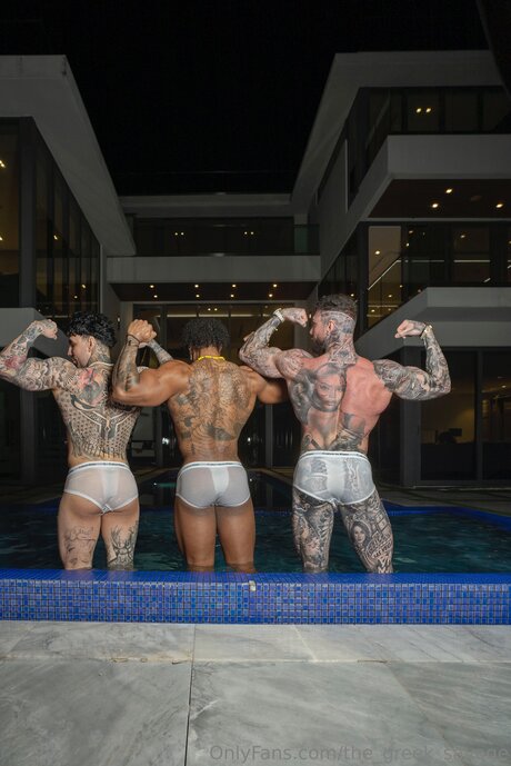 OnlyFans-model The Greek Savage