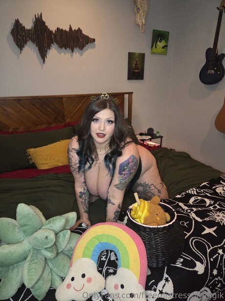 Naken läckt OnlyFans-bild av Freemistressofmagik